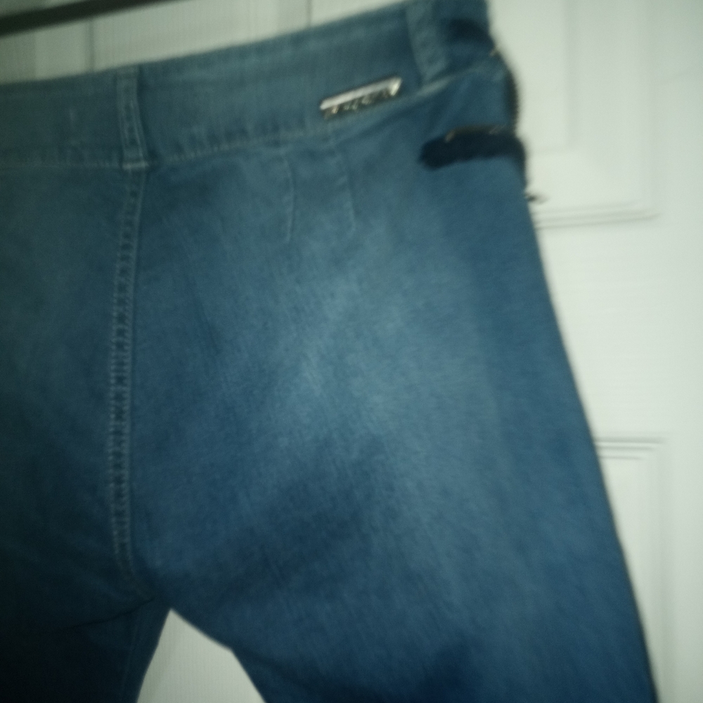 Jeans - Picture 4 of 7